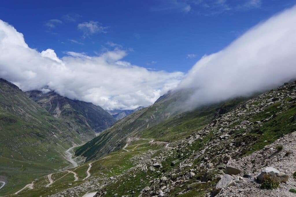 offbeat trekking routes in Himachal Pradesh